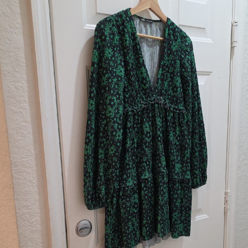 Zara Green and Black Long Sleeve Dress Size Small